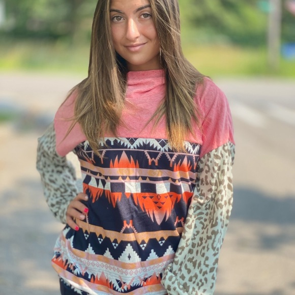 Aztec Top with Leopard Sleeve - Picture 3 of 3